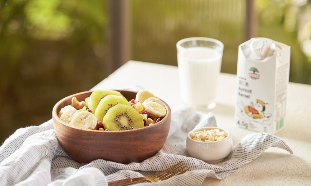 Apricot Kernel Drink with Kiwi Oatmeal Bowl